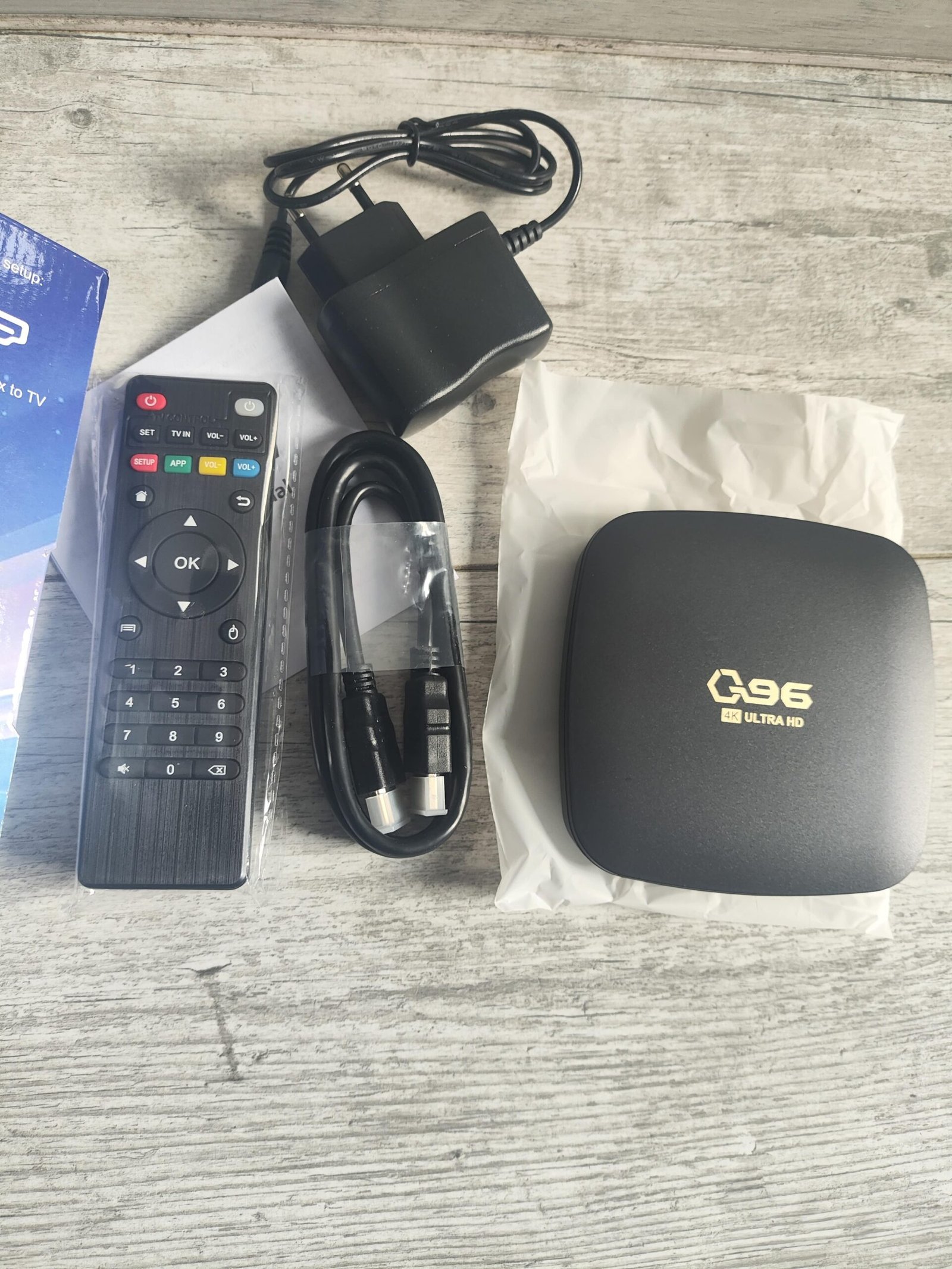 Q96 MAX S905L 4/64GB smart tv box priedelis android