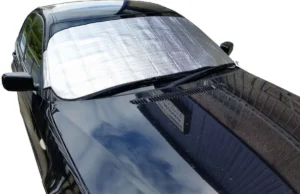 Automobilio priekinio stiklo uždangalas nuo sniego ar saulės